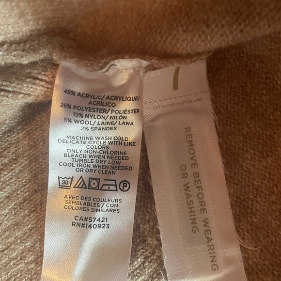 Women’s Loft Sweater - Picture 12 of 15